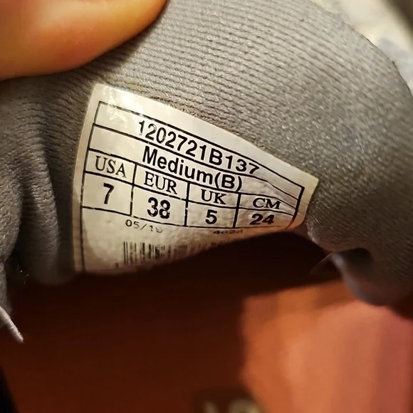 Brooks Bedlam 🥰 Women's Size 7 - Picture 8 of 8